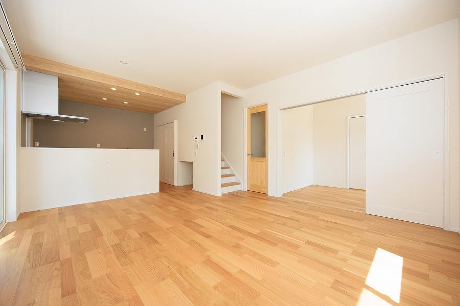 サンコート　遠賀郡水巻町吉田東１丁目の居間・リビング