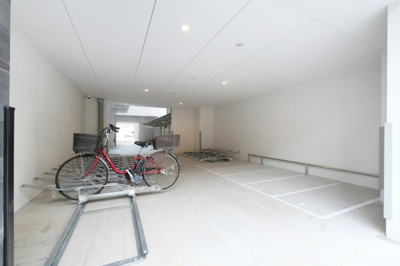 【その他共用部分】 | セレニテ東三国ミラク | 駐輪場です