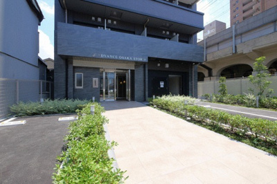 【エントランス】 | アドバンス大阪ストーリア | 落ち着いたエントランスです