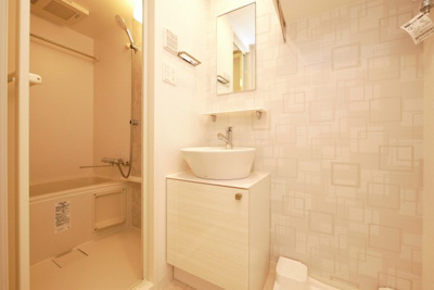 【独立洗面台】 | エスリード大阪フェリス | 独立洗面化粧台が付いています