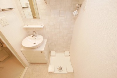 【設備】 | エスリード大阪フェリス | 洗濯機置き場です