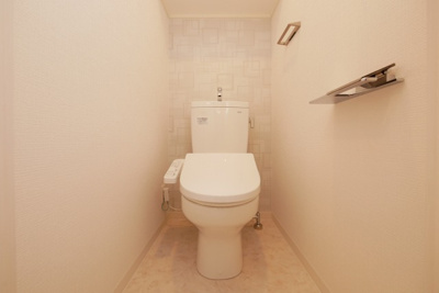 【トイレ】 | エスリード大阪デュアルゲート | 清潔感のあるトイレです