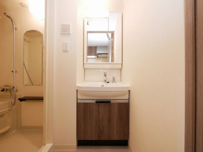 【洗面所】 | プレサンス堺筋本町ディスティニー | 独立洗面台です