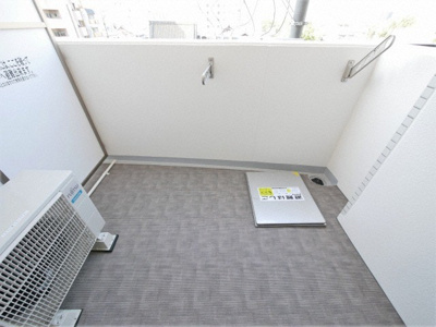 【バルコニー】 | セレニテ谷九プリエ | バルコニーからの眺めを楽しみながら食事をしませんか