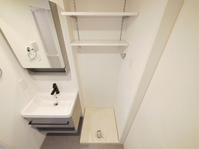 【設備】 | セレニテ谷九プリエ | 洗濯機置き場です