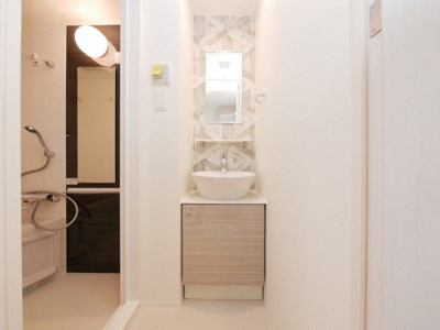 【洗面所】 | エスリード大阪上本町グリーズ | 忙しい朝には欠かせない洗面所です