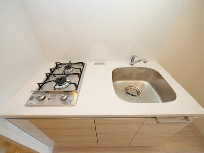 【キッチン】 | プレサンス梅田北ディア | コンパクトなキッチンで掃除もラクラク