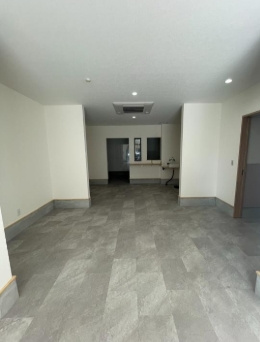 紫野中柏野町店舗事務所のロビー