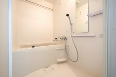 【浴室】 | ワールドアイ大阪城EASTアドバンス | きれいなお風呂です