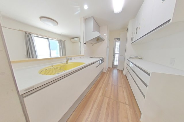６４６４６　岐阜市柳津町上佐波中古戸建てのキッチン