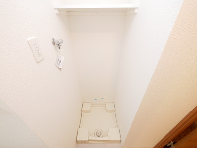 【設備】 | ララプレイス京町堀プロムナード | 洗濯機置き場です