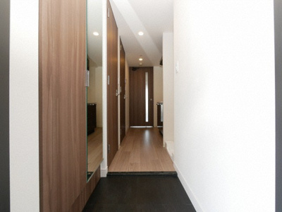 【玄関】 | プレサンス立売堀ベルヴィル | 落ち着いた玄関です