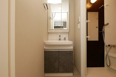 【洗面所】 | WORVE大阪本町 | 忙しい朝には欠かせない洗面所です