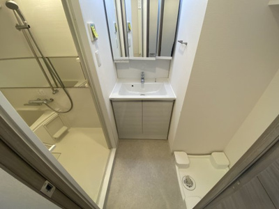 【洗面所】 | スプランディッド難波SOUTH | 独立洗面台です