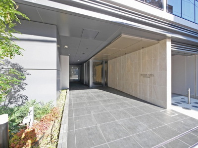 【エントランス】 | シーズンフラッツ新大阪 | ゆとりのあるエントランスです