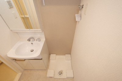 【設備】 | エスリード大阪グランフォート | 洗濯機置き場です