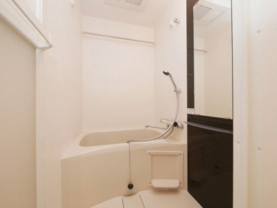 【浴室】 | エスリード難波ザ・ゲート | 日々の暮らしに欠かせないお風呂です