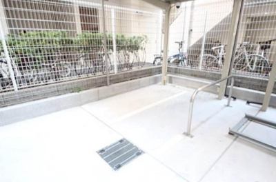 【その他共用部分】 | プレサンス難波フィールド | 駐輪場です