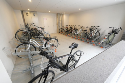 【その他共用部分】 | エムブイインプ新大阪 | 駐輪場です