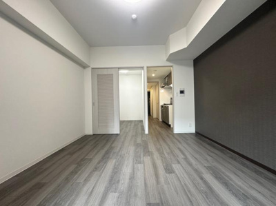 【居間・リビング】 | プレサンス堺筋本町エグゼブラン | 使いやすい居間です