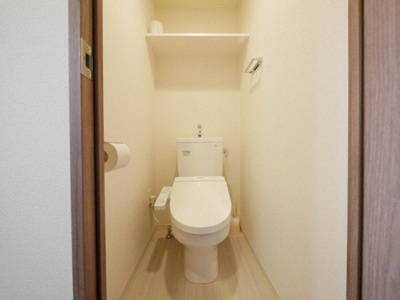 【トイレ】 | プレサンス松屋町グレース | 清潔感のあるトイレです