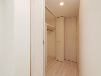 【収納】 | S-RESIDENCE堺筋本町Uno | 大きなものも収納できそうです