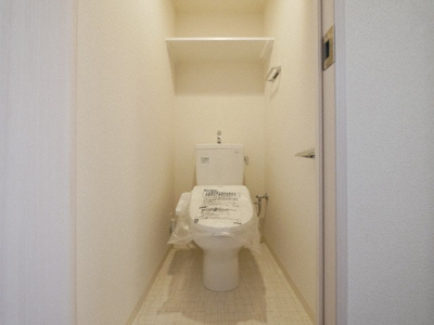 【トイレ】 | プレサンス谷町九丁目ディセオ | 清潔感のあるトイレです