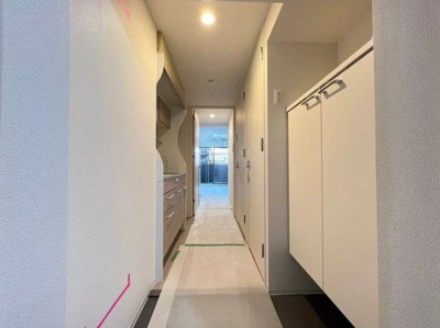 【玄関】 | セレニテ本町東リアン | シンプルで使いやすい玄関です