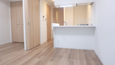 【洋室】 | プレサンス大手前ピリオド | 使い勝手のいい洋室です