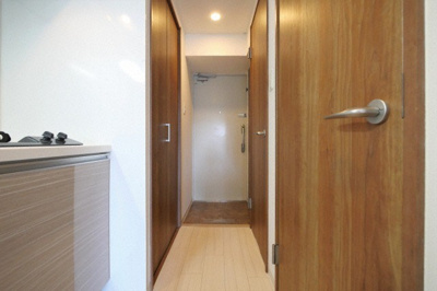 【玄関】 | La Douceur都島高倉町 | 収納もある玄関です