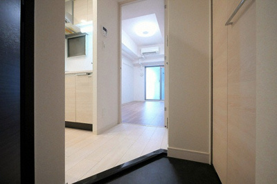 【玄関】 | プレサンス心斎橋レヨン | 落ち着いた玄関です