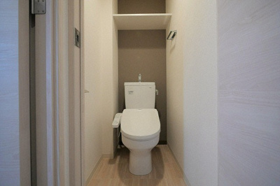 【トイレ】 | プレサンス心斎橋レヨン | 清潔感のあるトイレです
