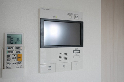 【セキュリティ】 | S-RESIDENCE都島Lux | モニター付きインターホンです