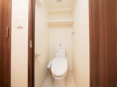 【トイレ】 | プレサンス江戸堀 | ゆったりとした空間のトイレです