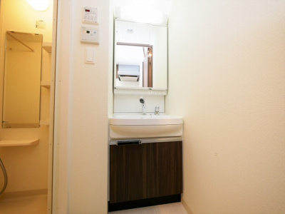 【独立洗面台】 | プレサンス江戸堀 | 独立洗面台で身支度をすべて済ませてしまいましょう