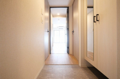 【玄関】 | アーバネックス新町Ⅱ | 明るい玄関です