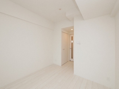 【居間・リビング】 | エスリードレジデンス大阪本町 | 使いやすい洋室です