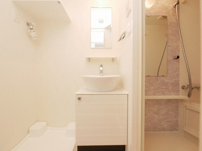 【洗面所】 | エスリードレジデンス大阪本町 | 独立洗面台です