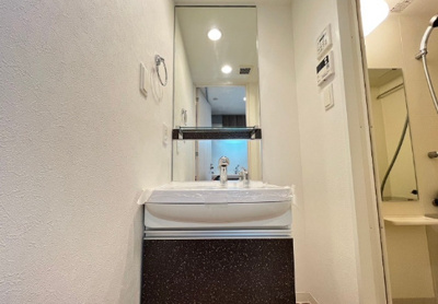 【独立洗面台】 | アクアプレイス天王寺Ⅱ | 独立洗面化粧台が付いています