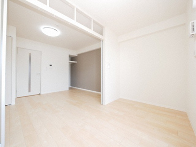 【居間・リビング】 | ヴィラ・セレーノ玉造本町 | ゆったりとした居間です