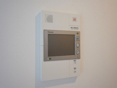 【セキュリティ】 | エスリード大阪上本町ブランシュ | モニター付きインターホンです
