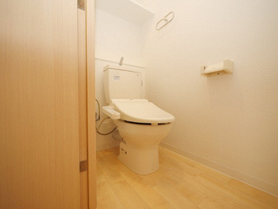 【トイレ】 | シャラロステ | コンパクトで使いやすいトイレです