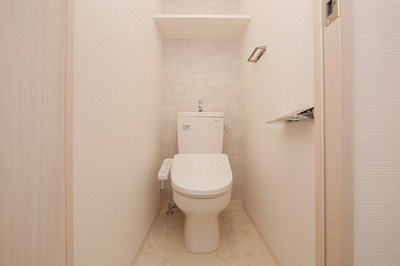 【トイレ】 | エスリードレジデンス大今里 | ゆったりとした空間のトイレです