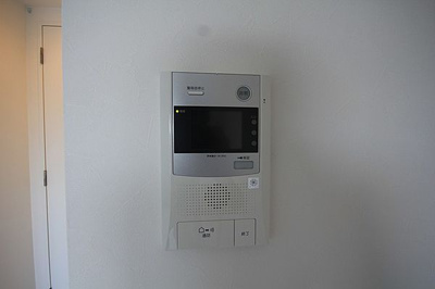 【セキュリティ】 | レシオス天王寺 | モニター付きインターホンです