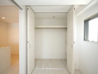 【収納】 | Alivis北梅田 | たっぷりとした収納スペースです