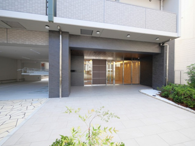 【エントランス】 | Alivis北梅田 | 毎日通るエントランスはこのようになっています