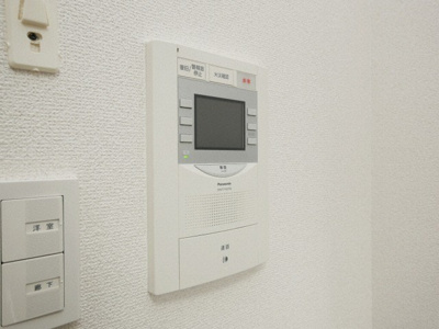 【セキュリティ】 | プレミアムコート谷町4丁目 | モニター付きインターホンです
