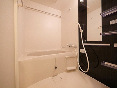 【浴室】 | セレニテ堺筋本町リアン | お風呂で日々の疲れを落としましょう