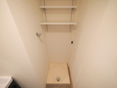 【設備】 | セレニテ堺筋本町リアン | 洗濯機置き場です