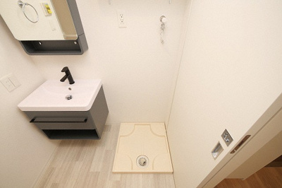 【設備】 | セレニテ本町リアン | 洗濯機置き場です